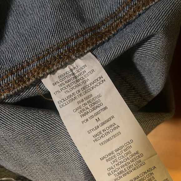 Gianni Bini frayed Jean skirt NWT - Picture 5 of 5